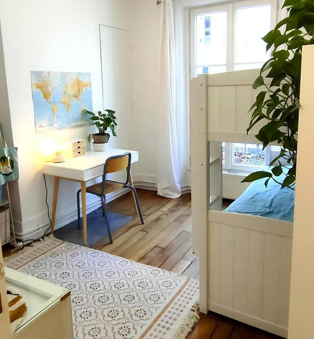 Potain - Ci - Spacious And Cosy Duplex For 5 People Paris Apartment